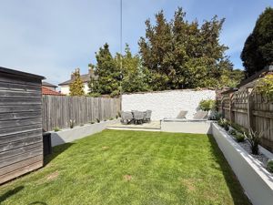 Photo 1- click for photo gallery